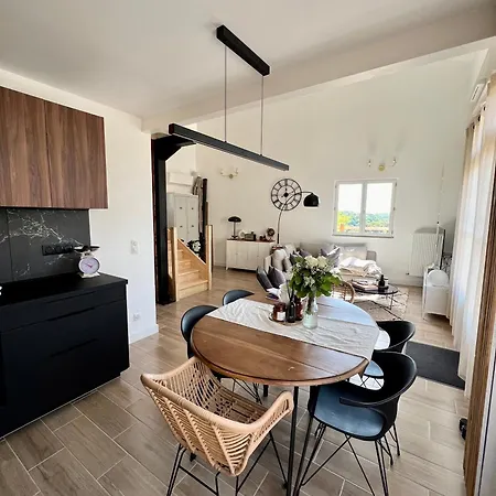 Maison * Carignan-de-Bordeaux